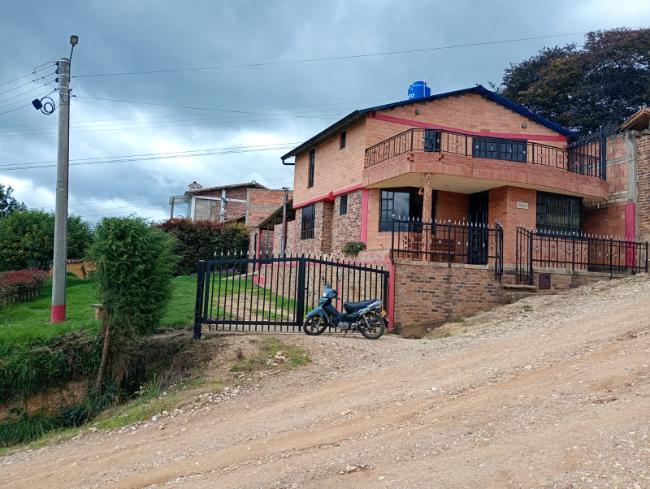 SE VENDE: CABAÑA EN SANTA ROSA DE VITERBO DEPARTAMENTO DE BOYACA